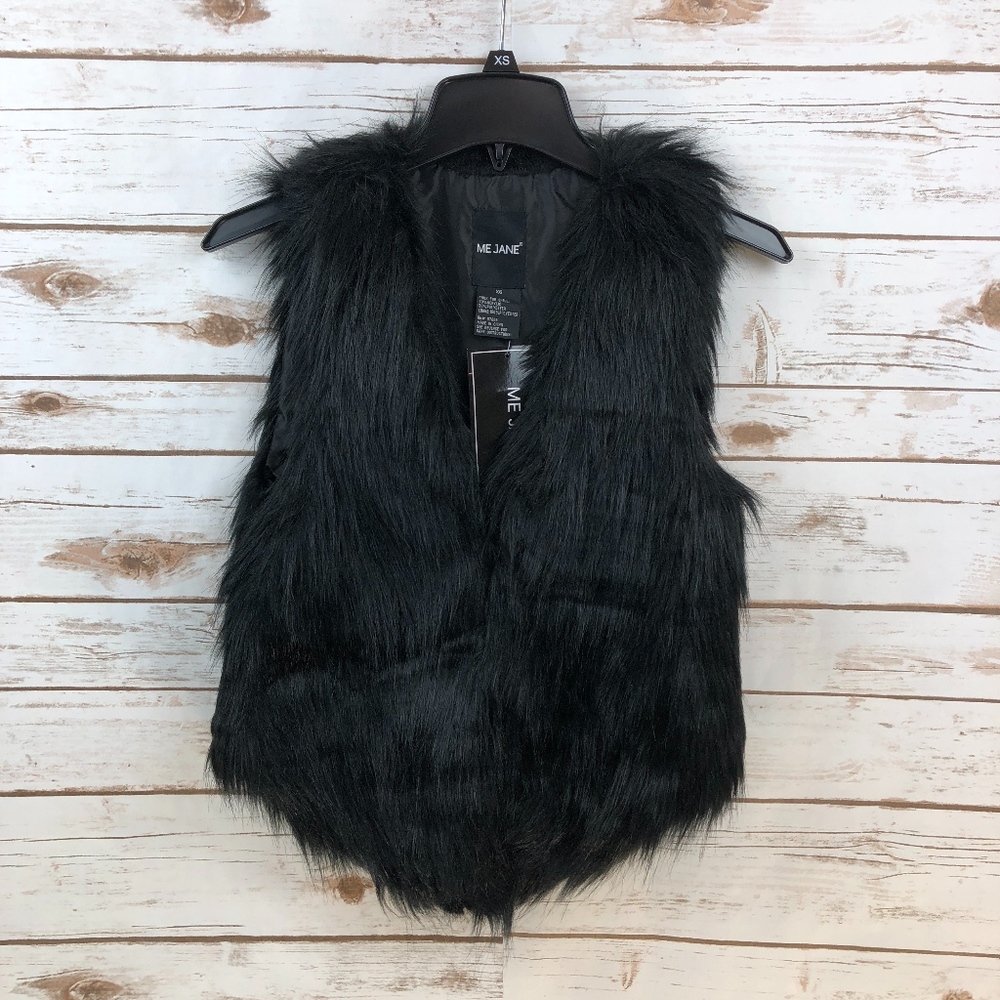 Me Jane Basic Black Faux Fur Vest